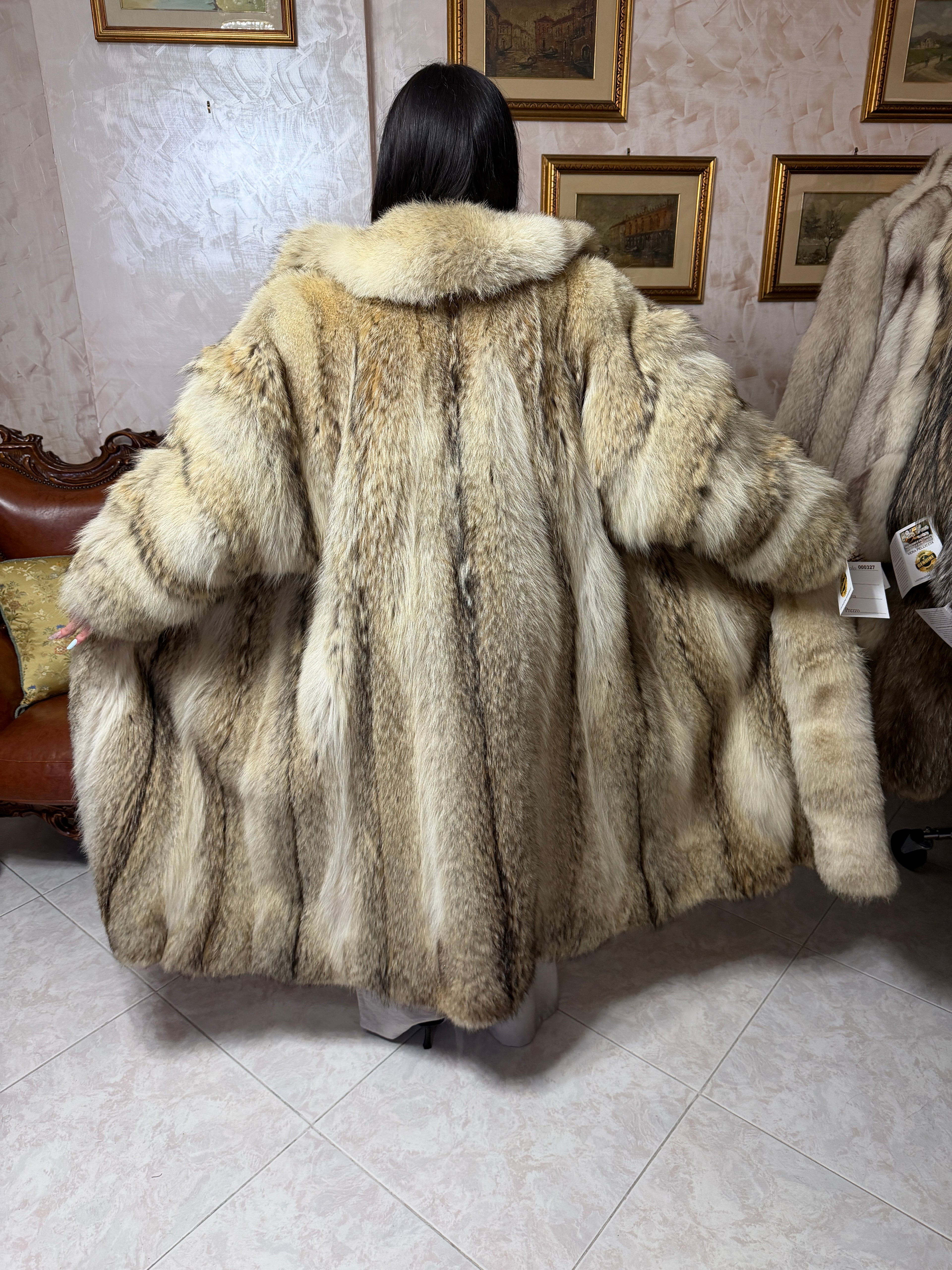 Cappotto pelliccia di coyote