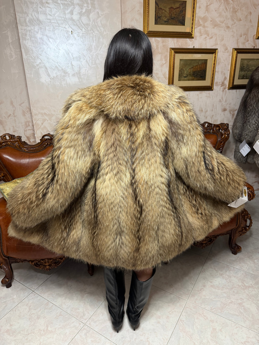 Marderhundpelzjacke