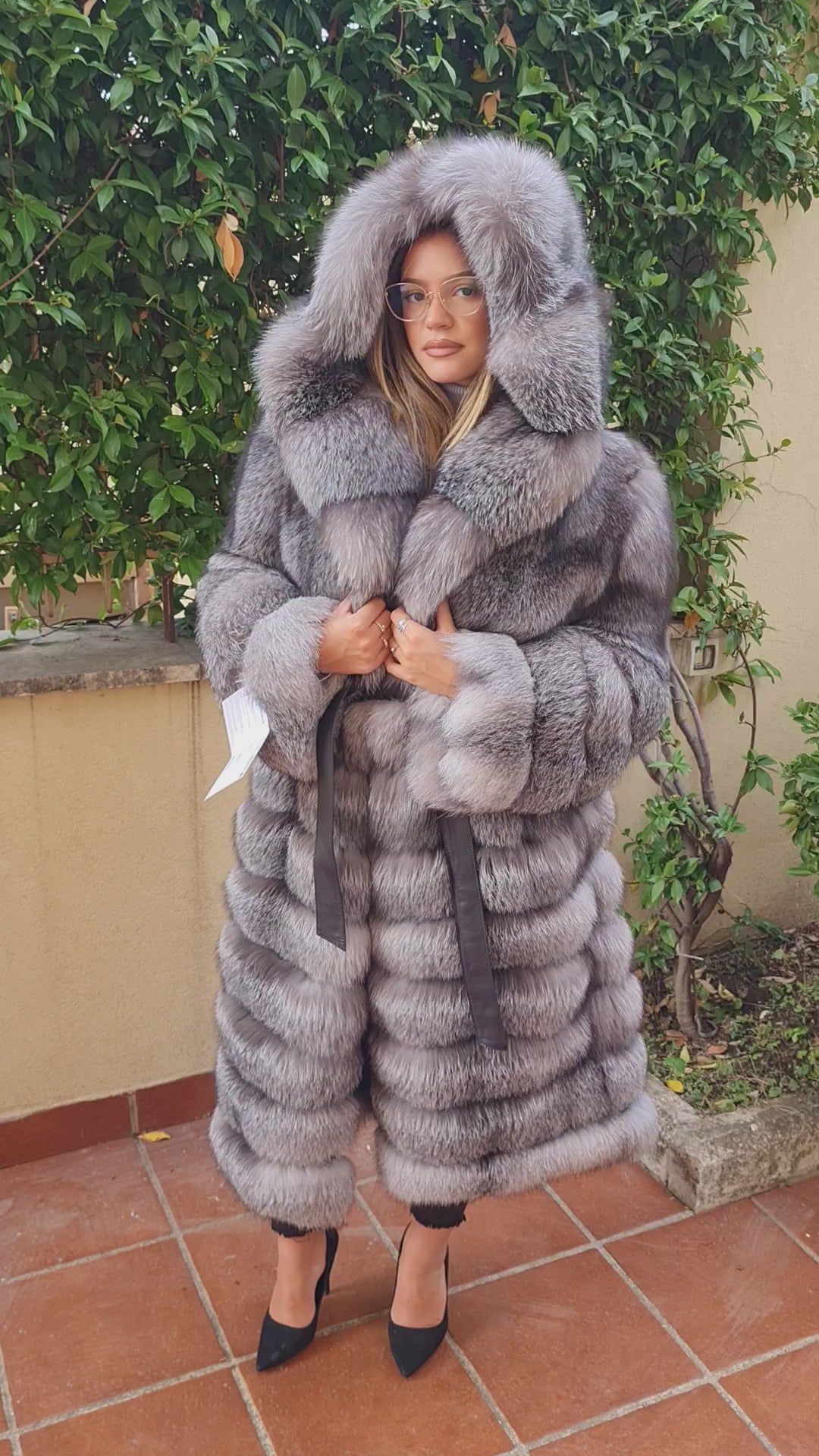Frost fox fur coat