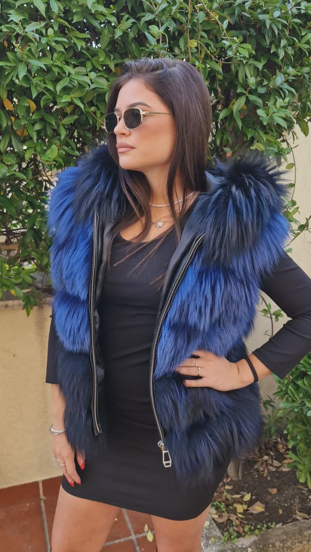 Fox fur sleeveless vest